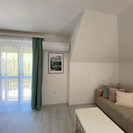 Aparthotel Tara Buk