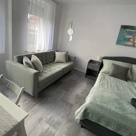 Aparthotel Tara Buk
